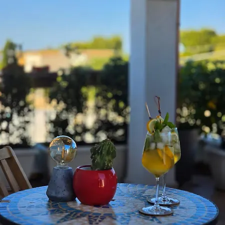 Puglia Ar 700m From -max 4 People- *