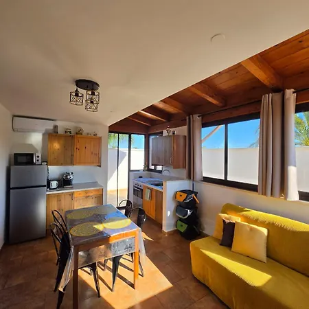 Puglia Ar 700m From -max 4 People-